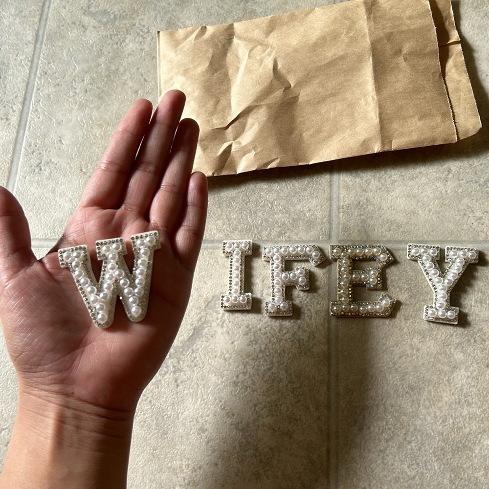 Pearl Adhesive Letters -WIFEY - Picture 6 of 6